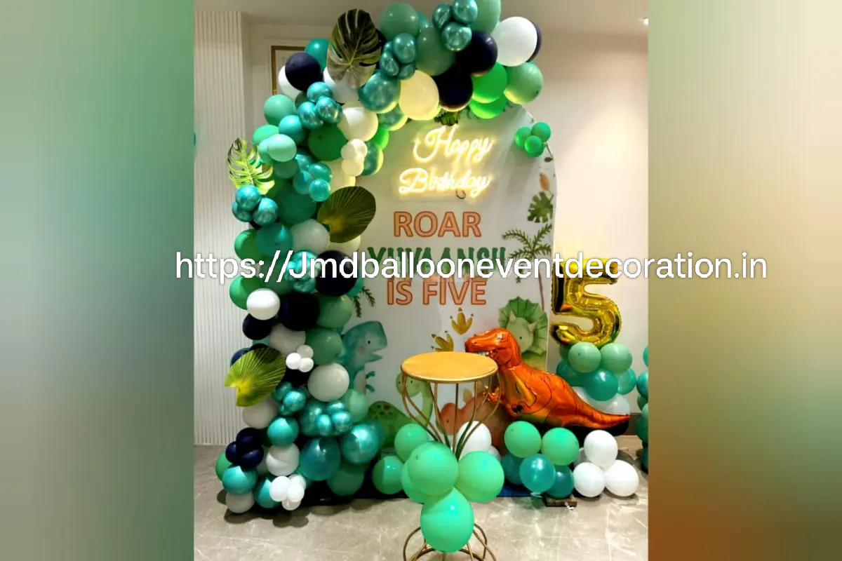 Wild Wonderland Decoration